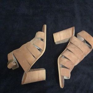 Seychelles Tan suede-like Heels